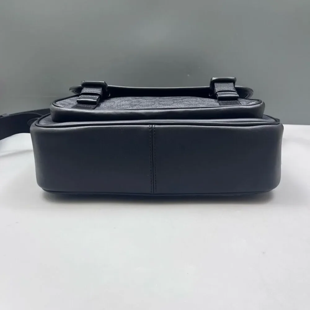 Coach Women Pre-Loved Bag Very Good Condition